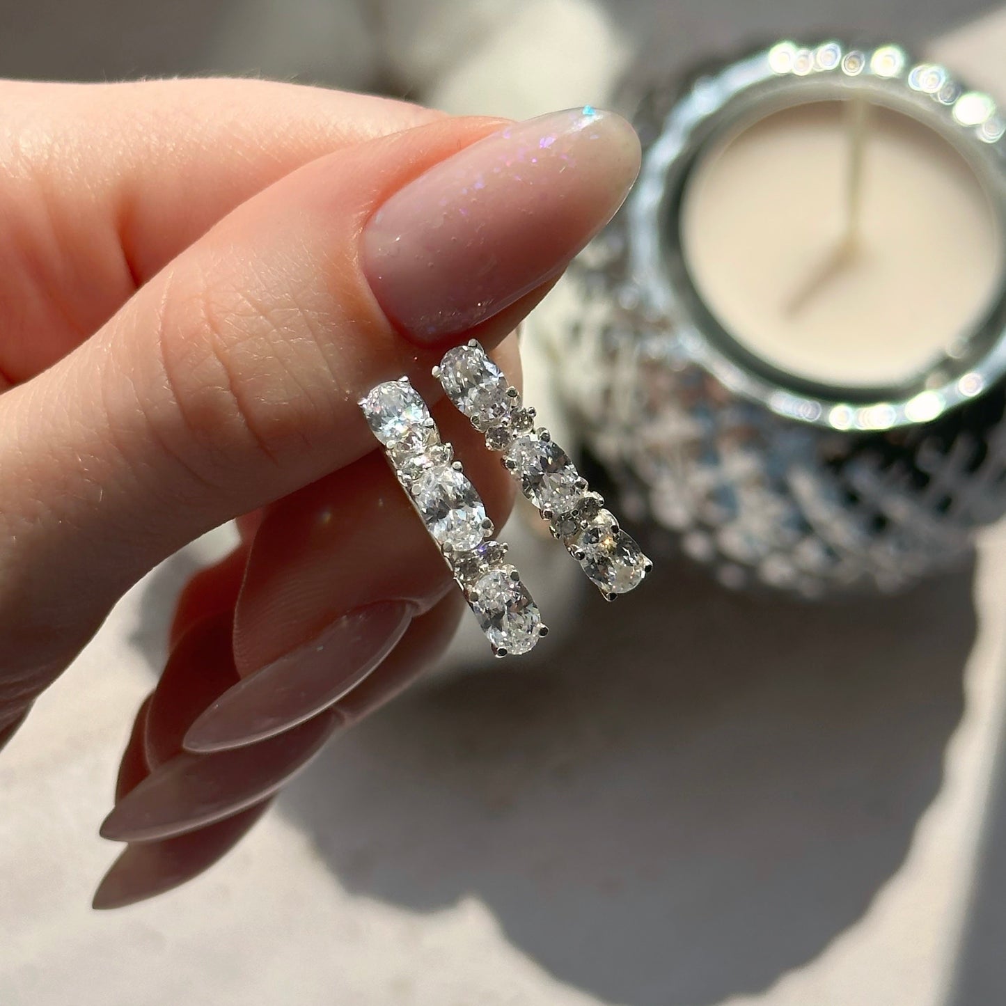 Срібні сережки оздоблені фіанітами/срібло 925пр