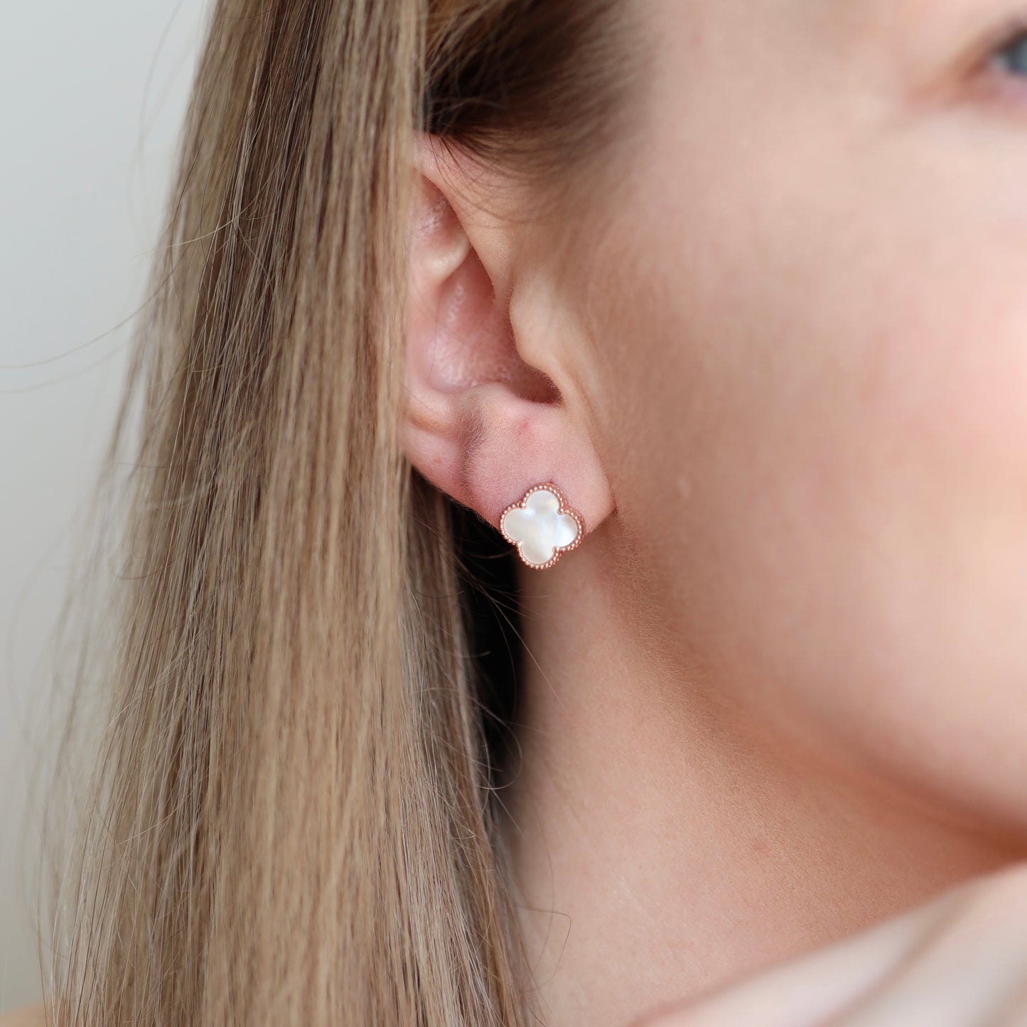 Позолочені сережки/Перламутр/основа срібло 925пр/338