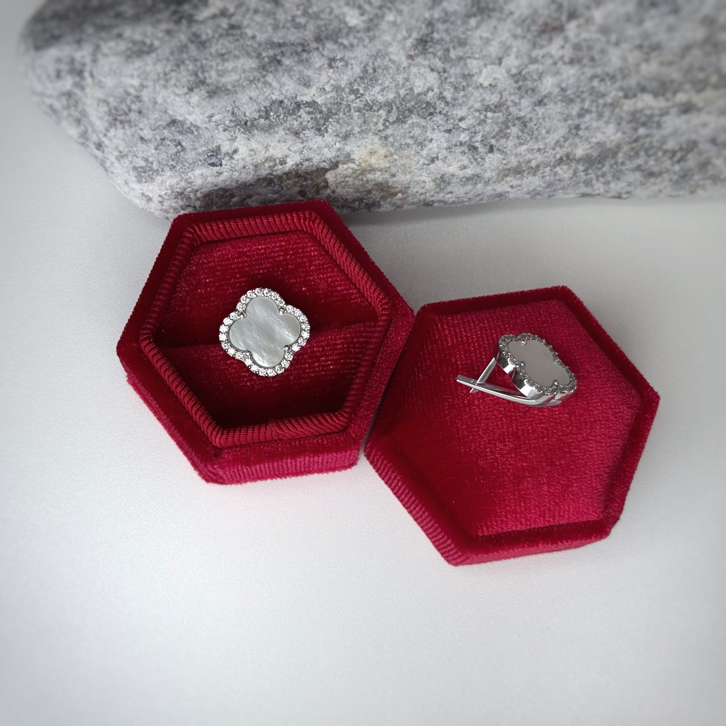 Срібні сережки/Перламутр/срібло 925пр/550