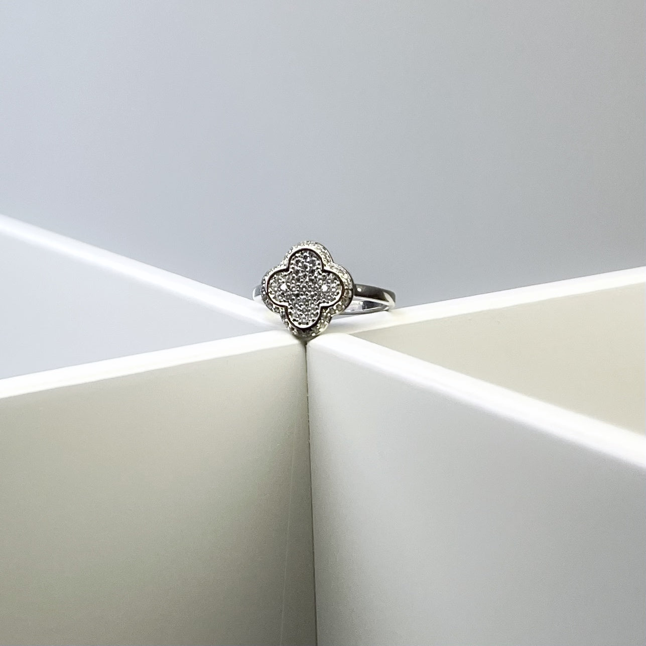 Срібний комплект /сережки та каблучка/вставка золота 375пр/366