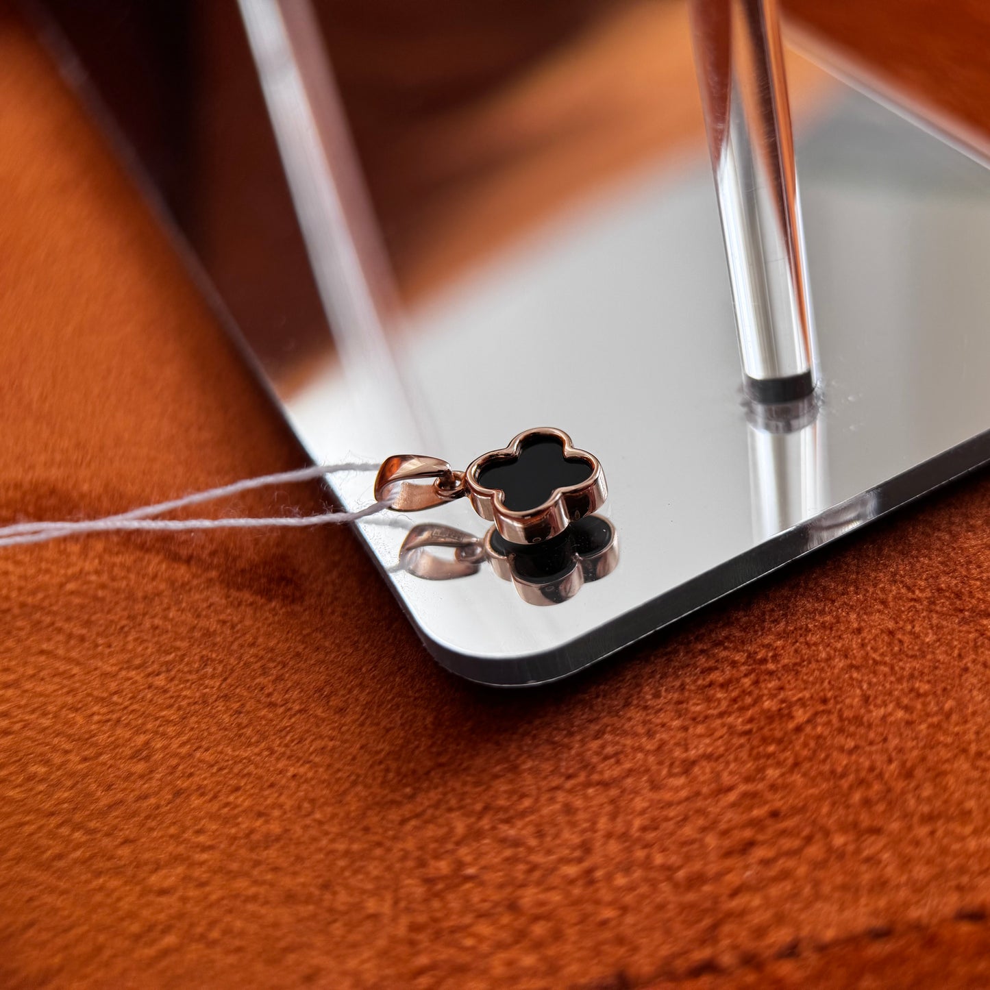 Золотий кулон/Конюшина/золото 585пр.