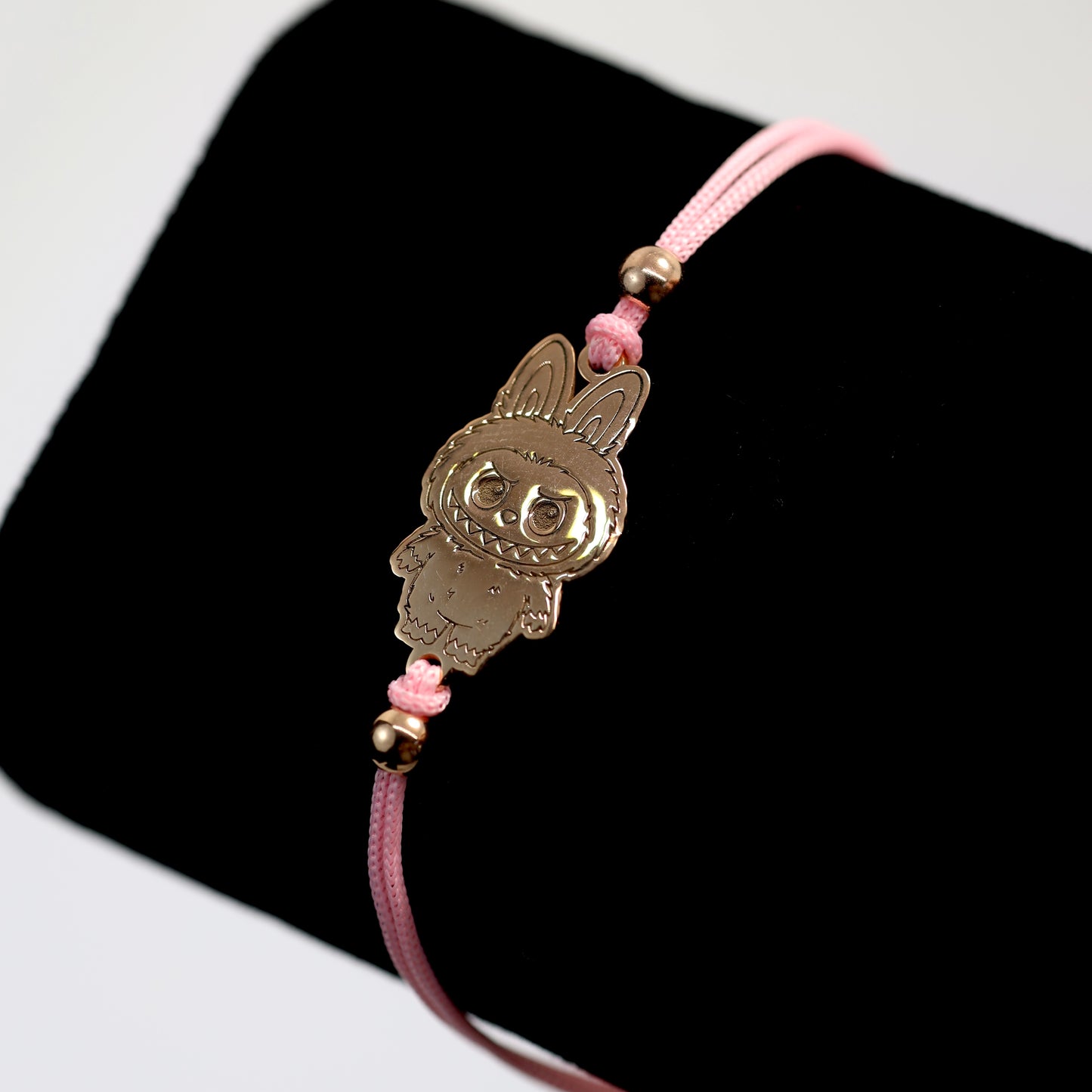 Дитячий браслет Лабубу | Срібло 925 з позолотою 585 |
Kids Bracelet Labubu |