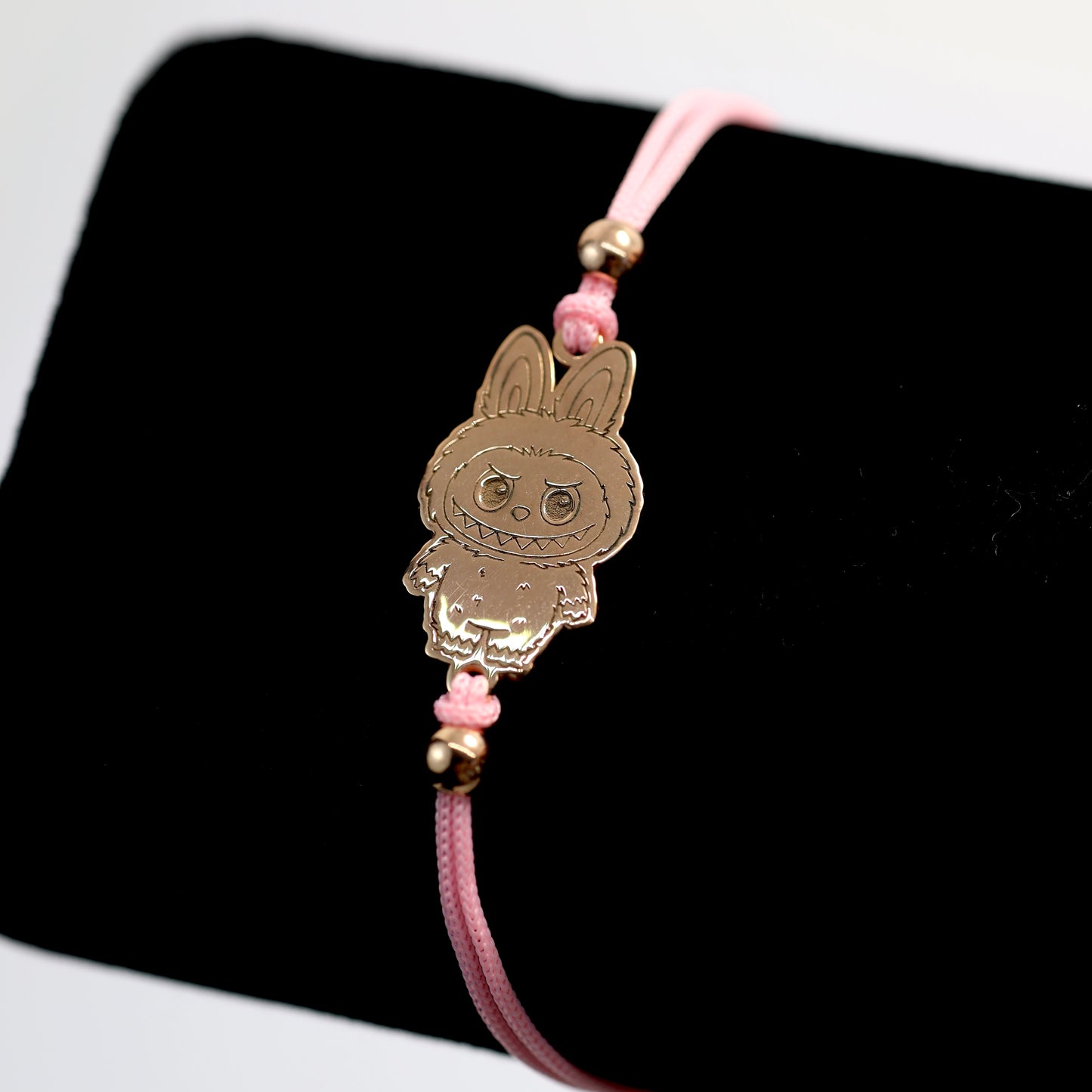 Дитячий браслет Лабубу | Срібло 925 з позолотою 585 |
Kids Bracelet Labubu |