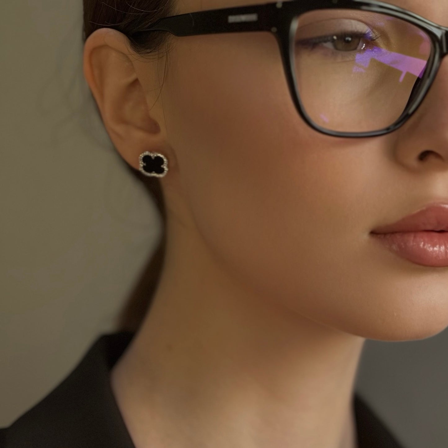 Срібні пусети з оніксом 925, застібка-закрутка | Silver Onyx Stud Earrings 925 | 20755/20354