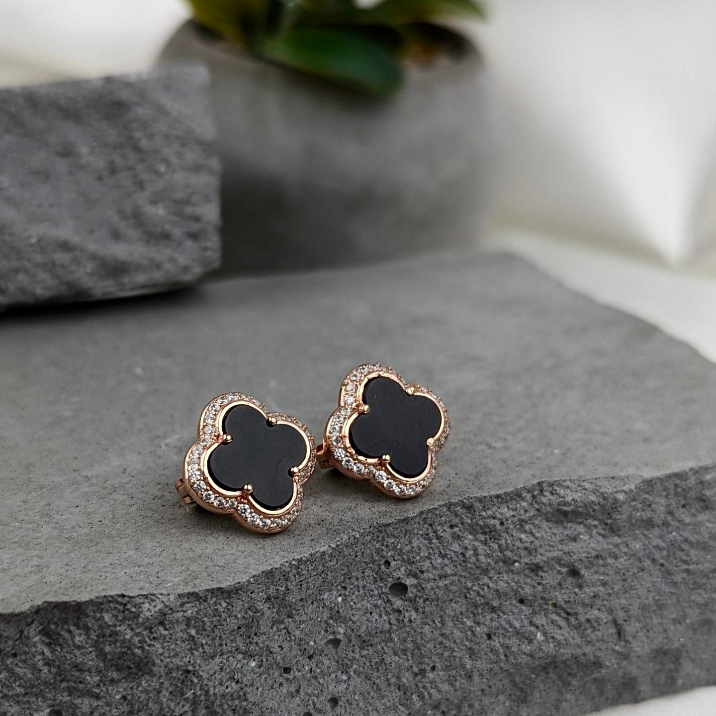 Позолочені сережки з оніксом та фіанітами/срібна основа 925пр./339