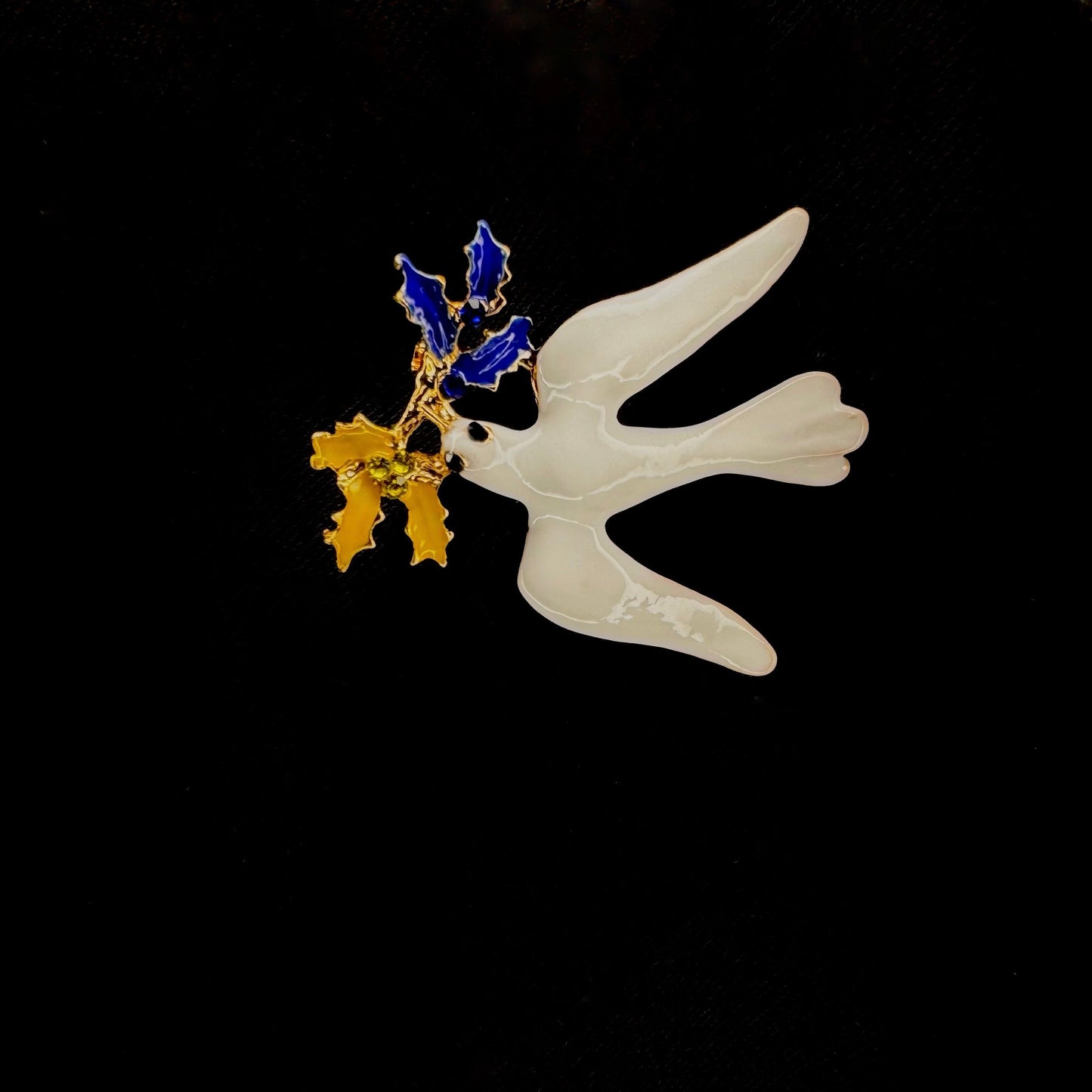 Брошка Мир/біла емаль/біжутері