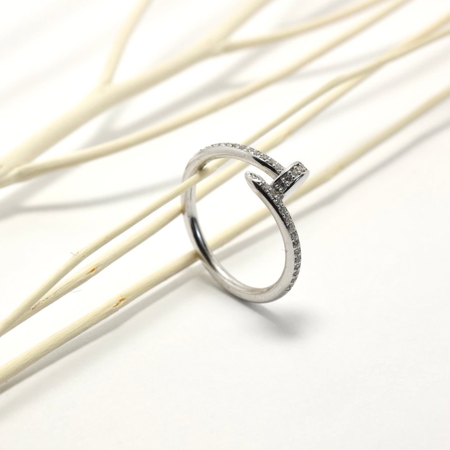 Silver Ring with Zirconia 925 | Срібна каблучка у формі цвяха з фіанітами|10745