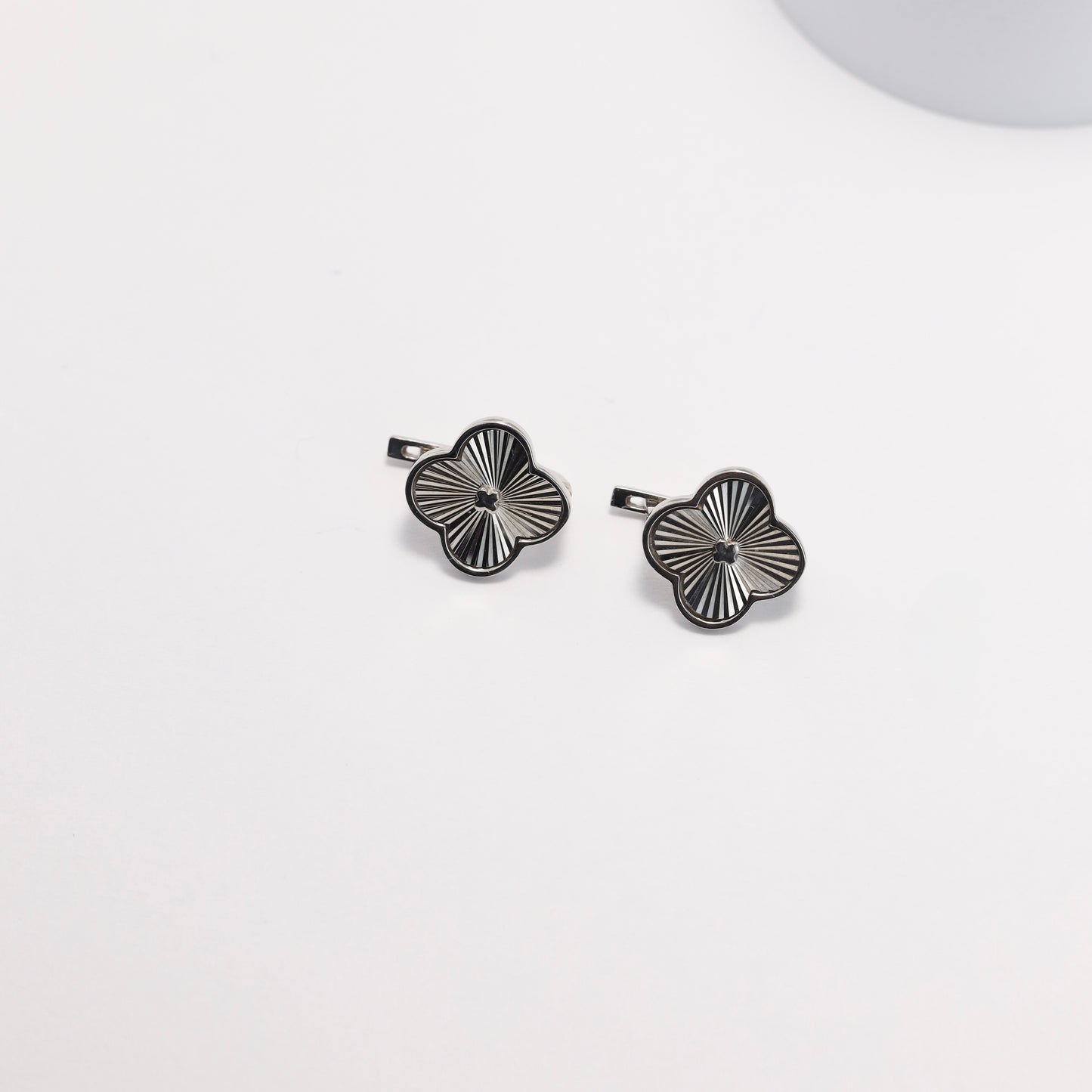 Silver Clover Earrings | Срібні сережки Сяйво | 793