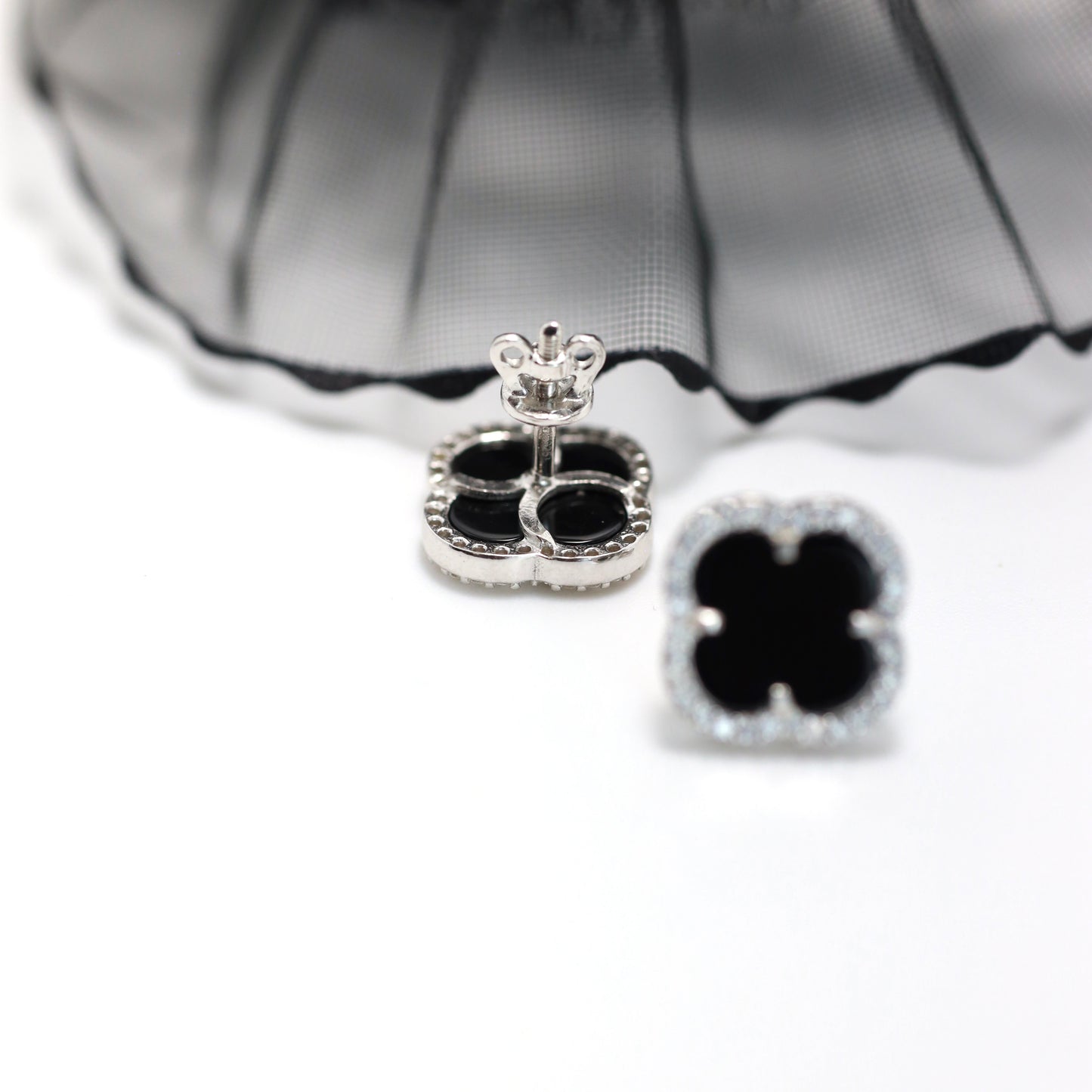 Срібні пусети з оніксом 925, застібка-закрутка | Silver Onyx Stud Earrings 925 | 20755/20354