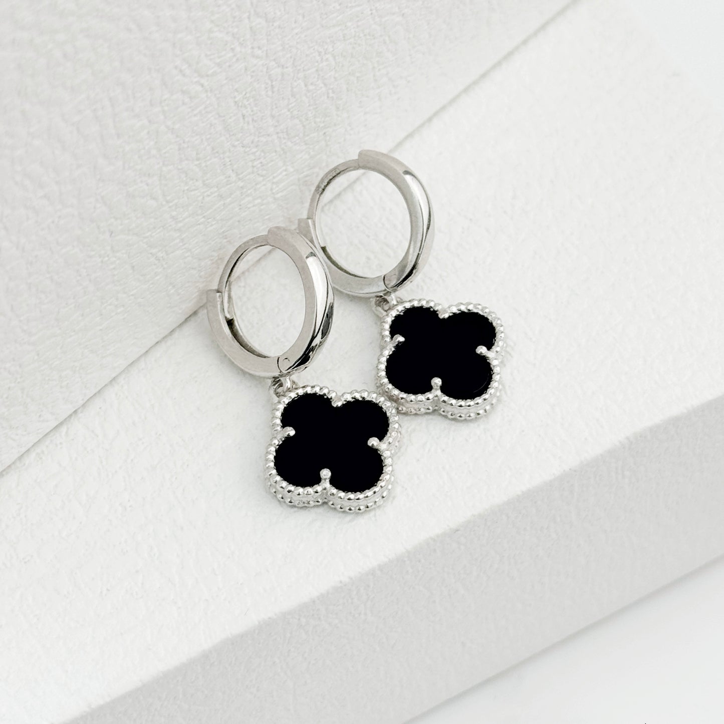 Black Onyx Clover Earrings | 925 Sterling Silver Luxury Jewelry — Срібні сережки з оніксом|1243