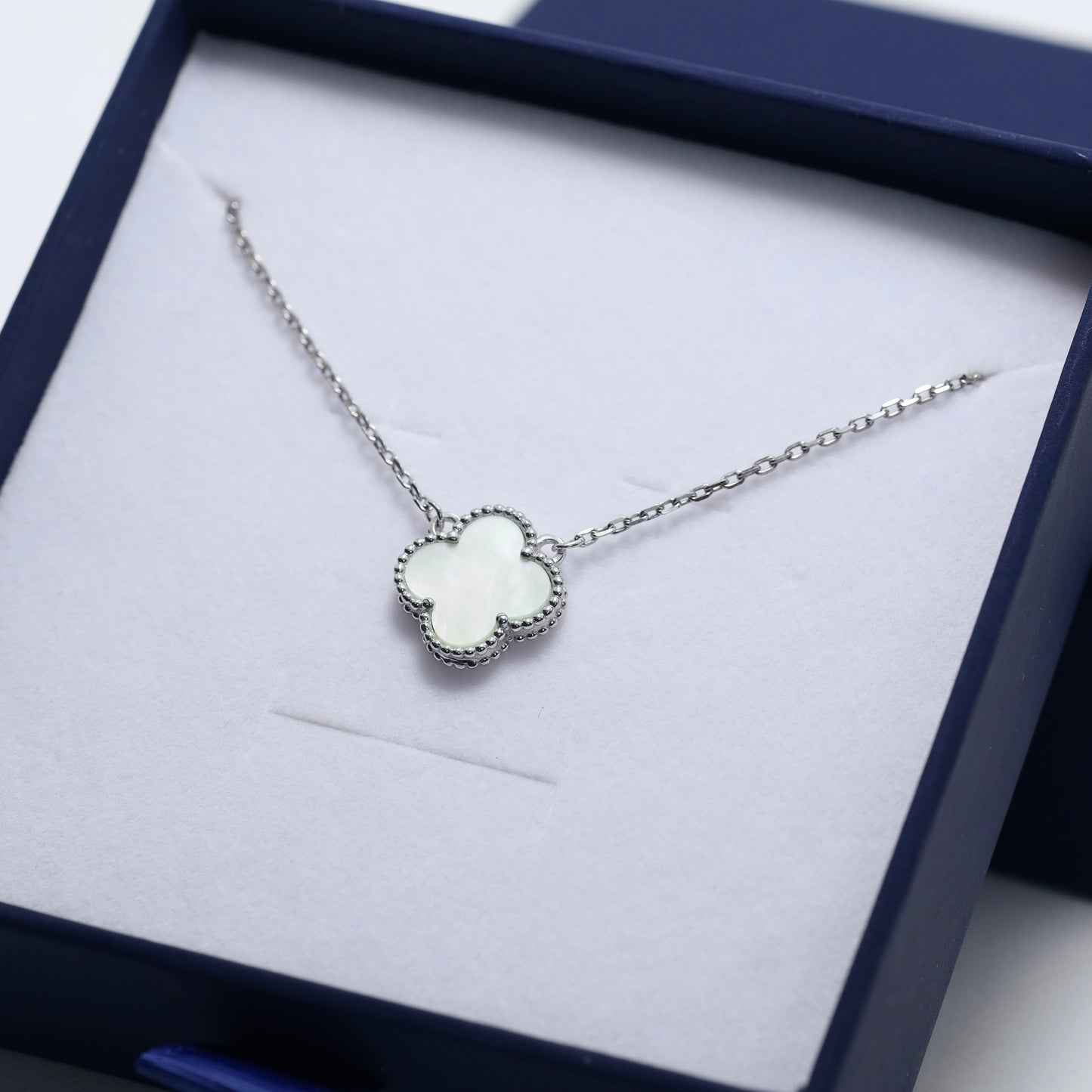 Silver Mother of Pearl Clover Necklace Maxi Size | Срібне кольє з перламутром Клевер великий розмір |552