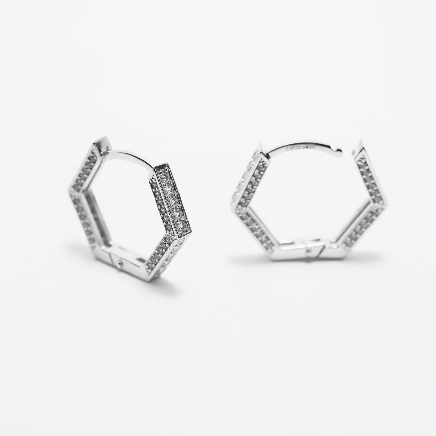 Silver Hoop Earrings with Stones Three-Sided Setting | Срібні сережки з вбудованими фіанітами|576