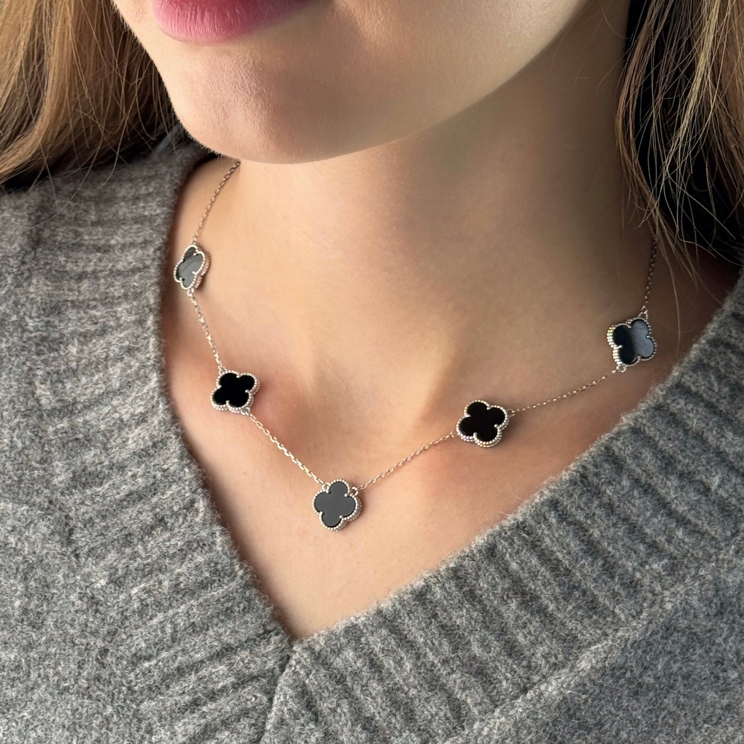 925Silver Onyx Flower Necklace | Срібне кольє 925 з оніксом |5 квіточок|338