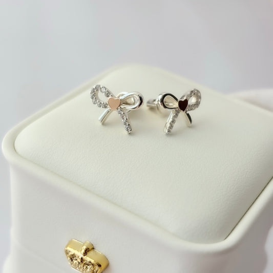 Heart Stud Earrings with Gold Accent & Cubic Zirconia | Срібні сережки-сердечка із золотим акцентом та фіанітами|573
