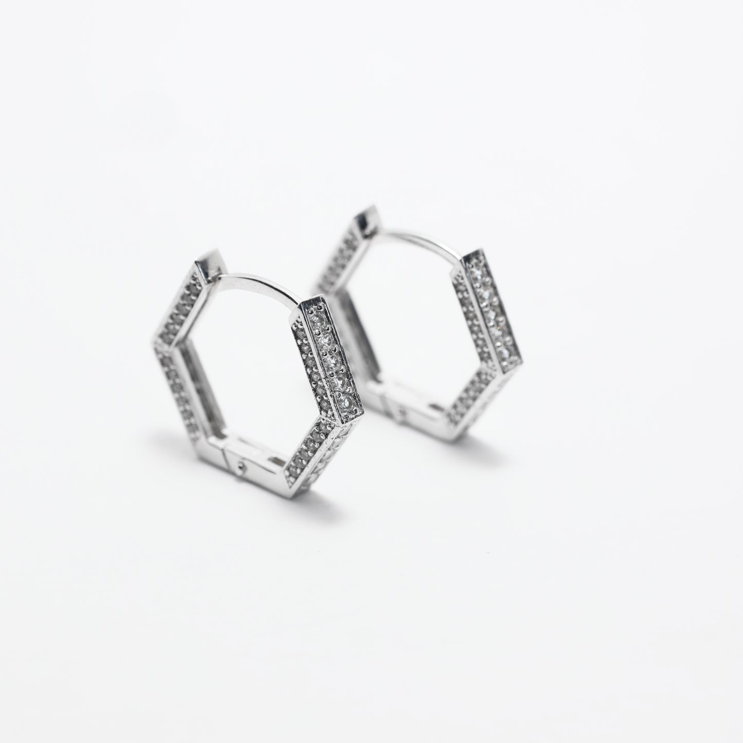 Silver Hoop Earrings with Stones Three-Sided Setting | Срібні сережки з вбудованими фіанітами|576