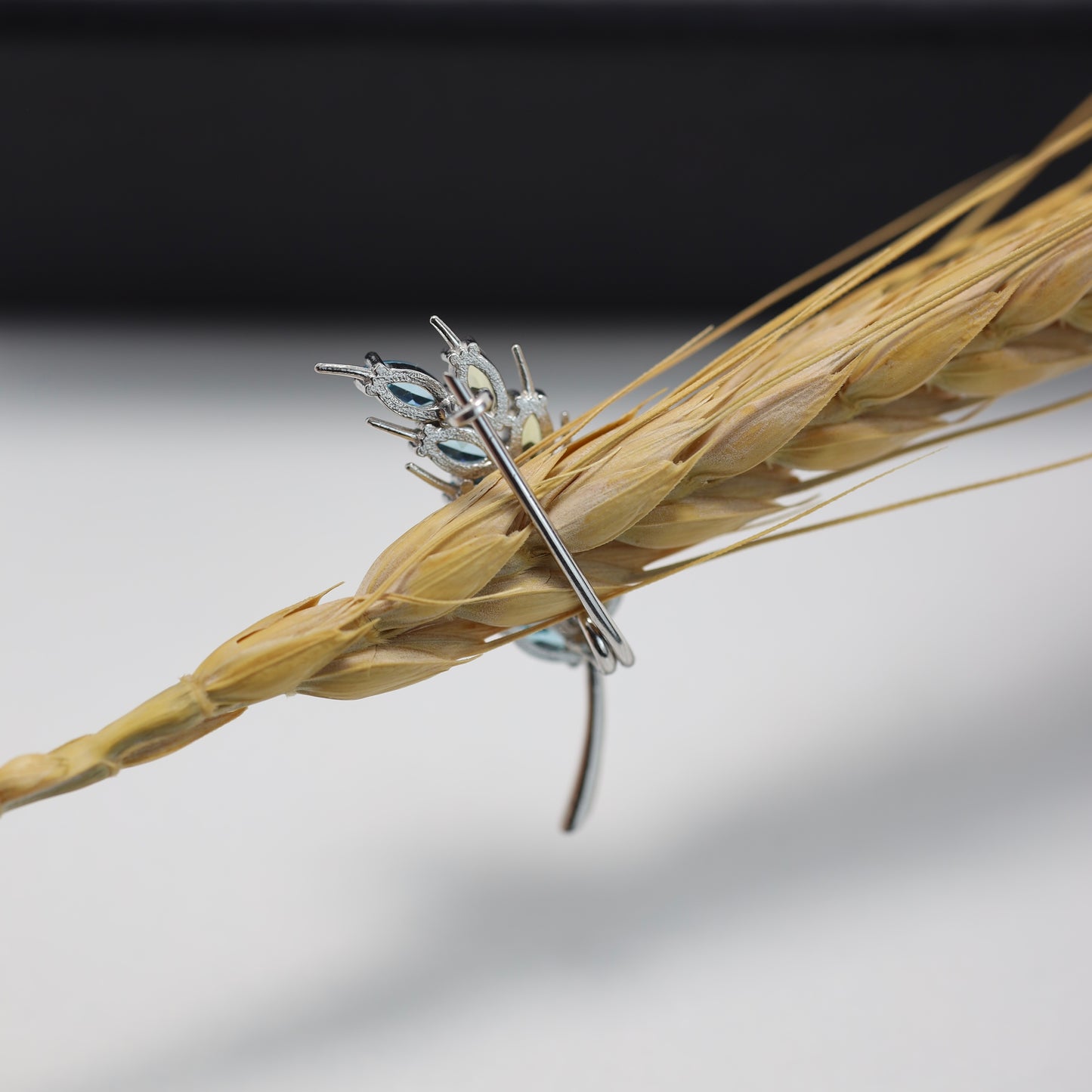 Blue & Yellow Wheat Brooch 925 Silver | Срібна брошка колосок з фіанітами