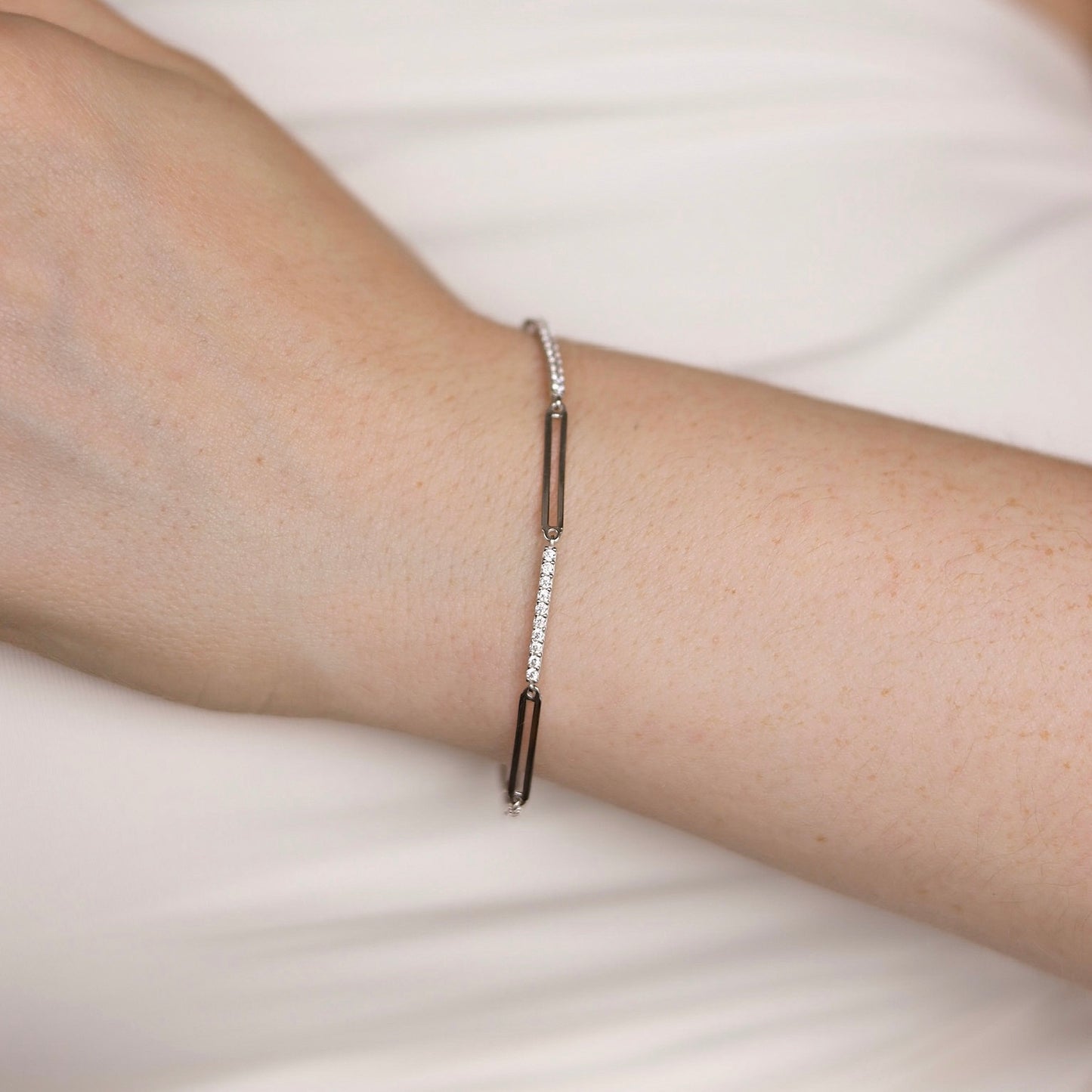 Срібний браслет Elegance 925 з цирконієм | Elegance Silver Bracelet 925 with Zirconia|874