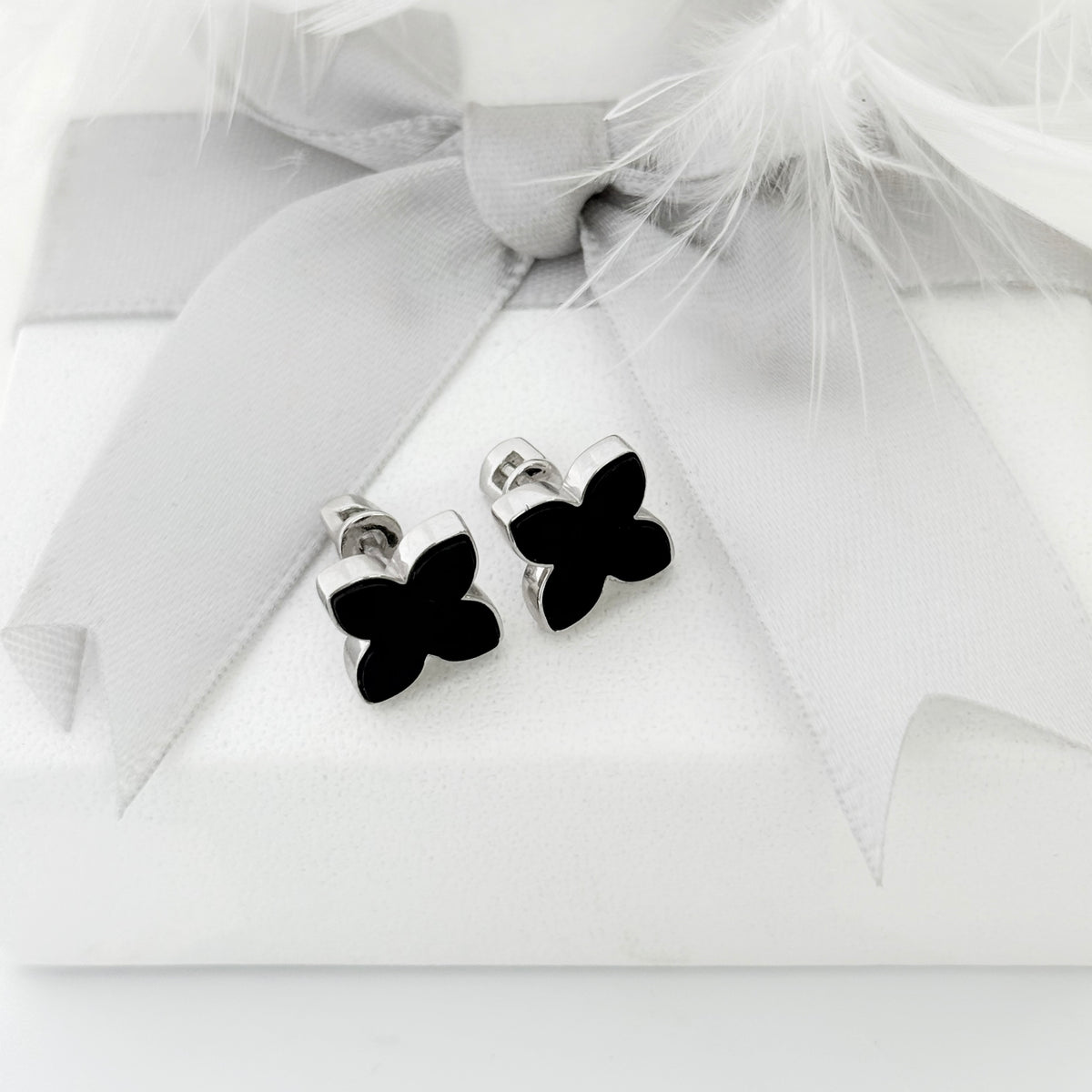 925 Sterling Silver Black Onyx Clover Stud Earrings| Срібні сережки-пусети Конюшина з чорним оніксом|1309