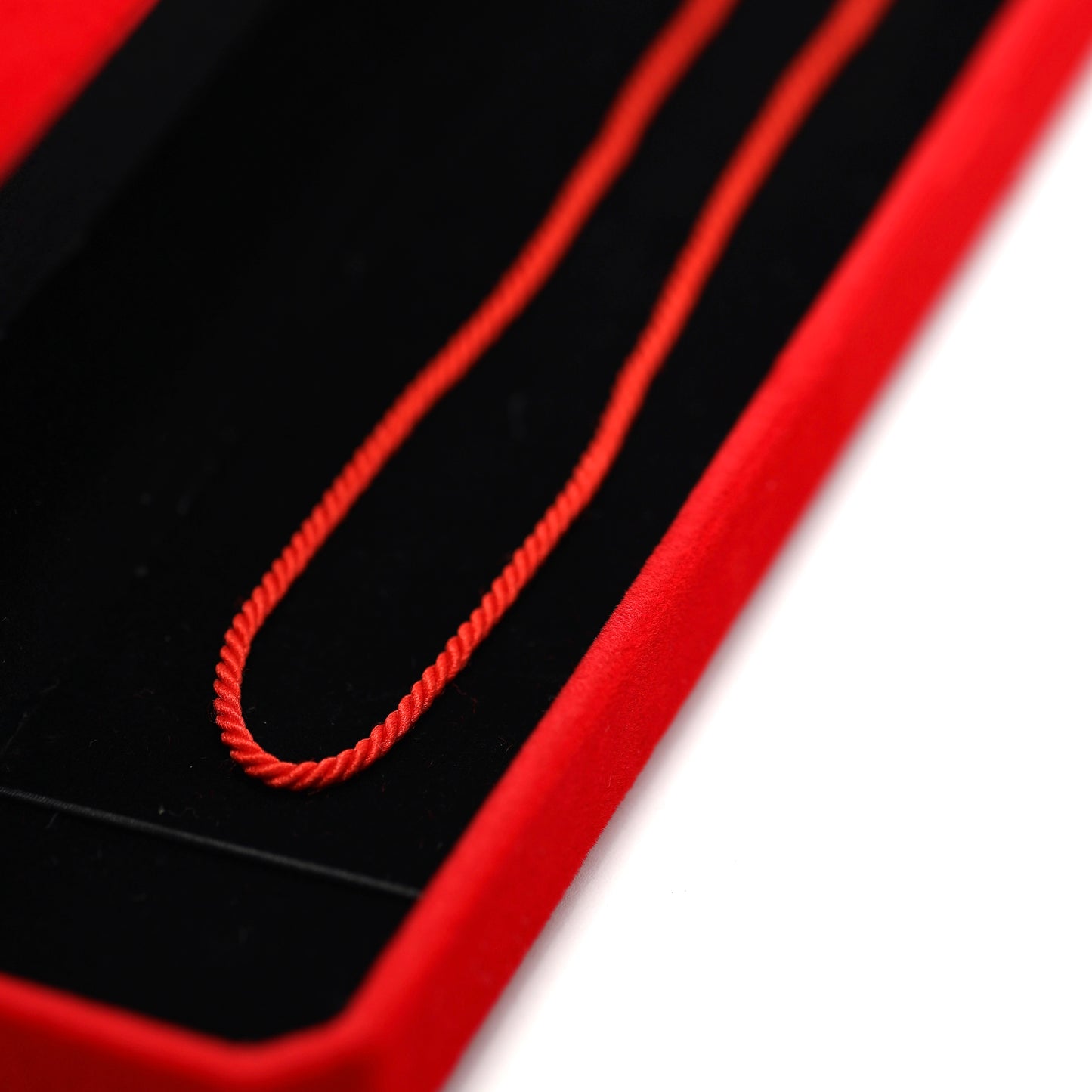 Червоний шнурок зі сріблом 925 | Red Protective Silver 925 Cord Bracelet