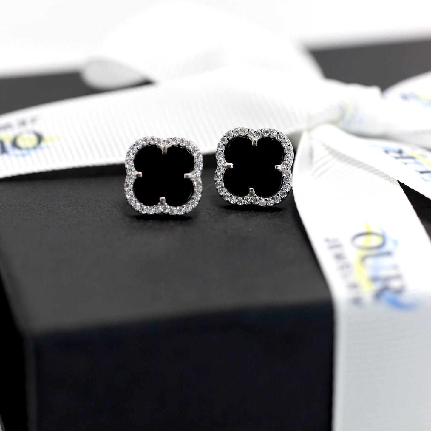 Срібні пусети з оніксом 925, застібка-закрутка | Silver Onyx Stud Earrings 925 | 20755/20354