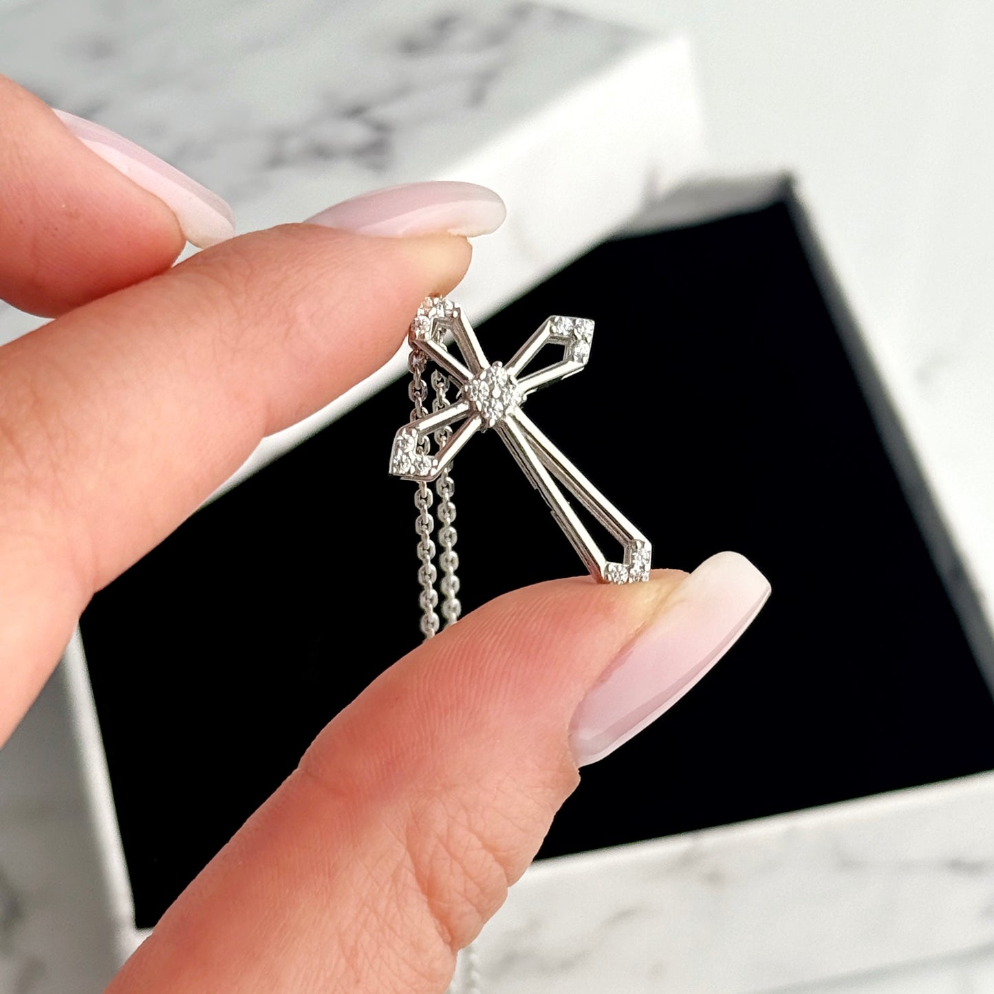 925 Sterling Silver Cross Necklace with Cubic Zirconia | Срібне кольє з хрестиком та фіанітами|6050