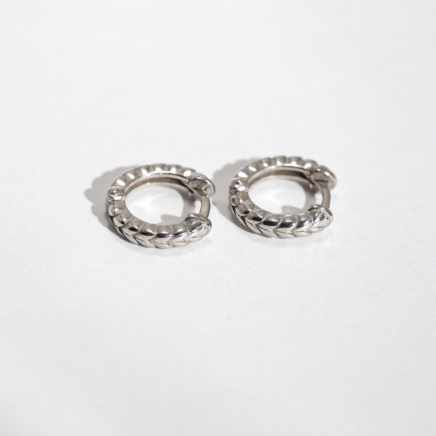 Мінімалістичні срібні сережки-кільця | Silver Huggie Hoops | 925 Silver | Колосок|20756