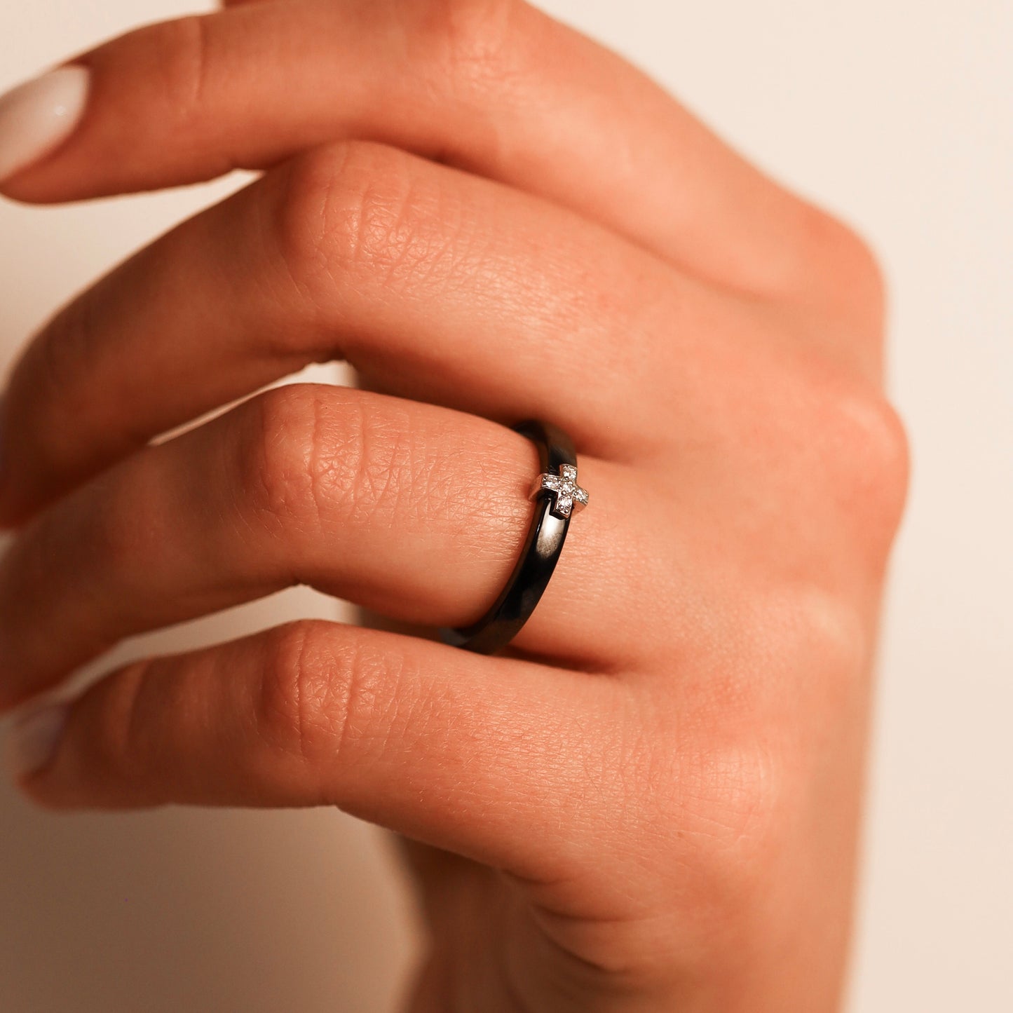 Каблучка керамічна/чорна/вставка срібло 925пр/