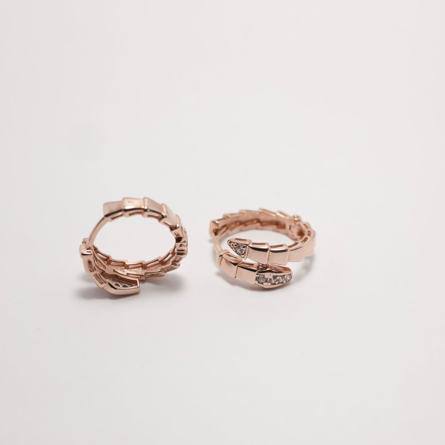 Gold-Plated Sterling Silver Huggie Hoop Earrings with Zirconia | Позолочені срібні сережки Конго з цирконієм|529