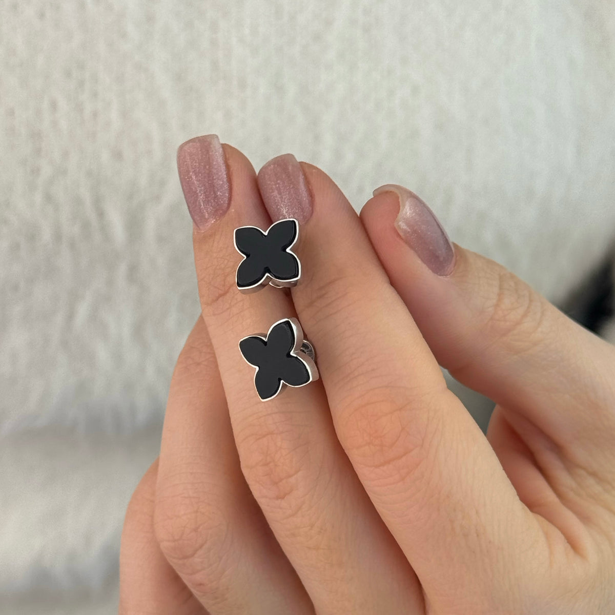 925 Sterling Silver Black Onyx Clover Stud Earrings| Срібні сережки-пусети Конюшина з чорним оніксом|1309