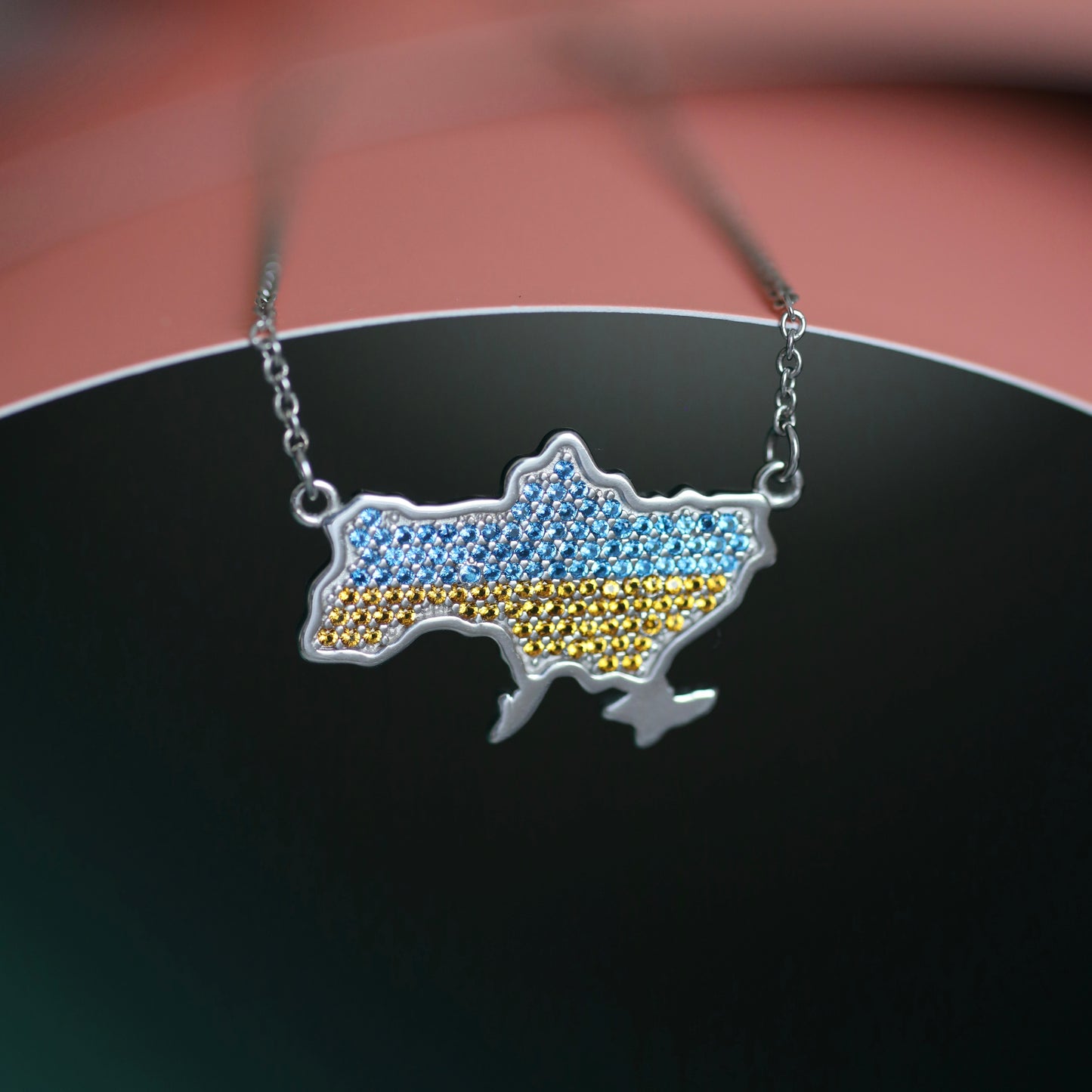 Срібне кольє вкрите фіанітами/Мапа України/срібло 925пр/6508
