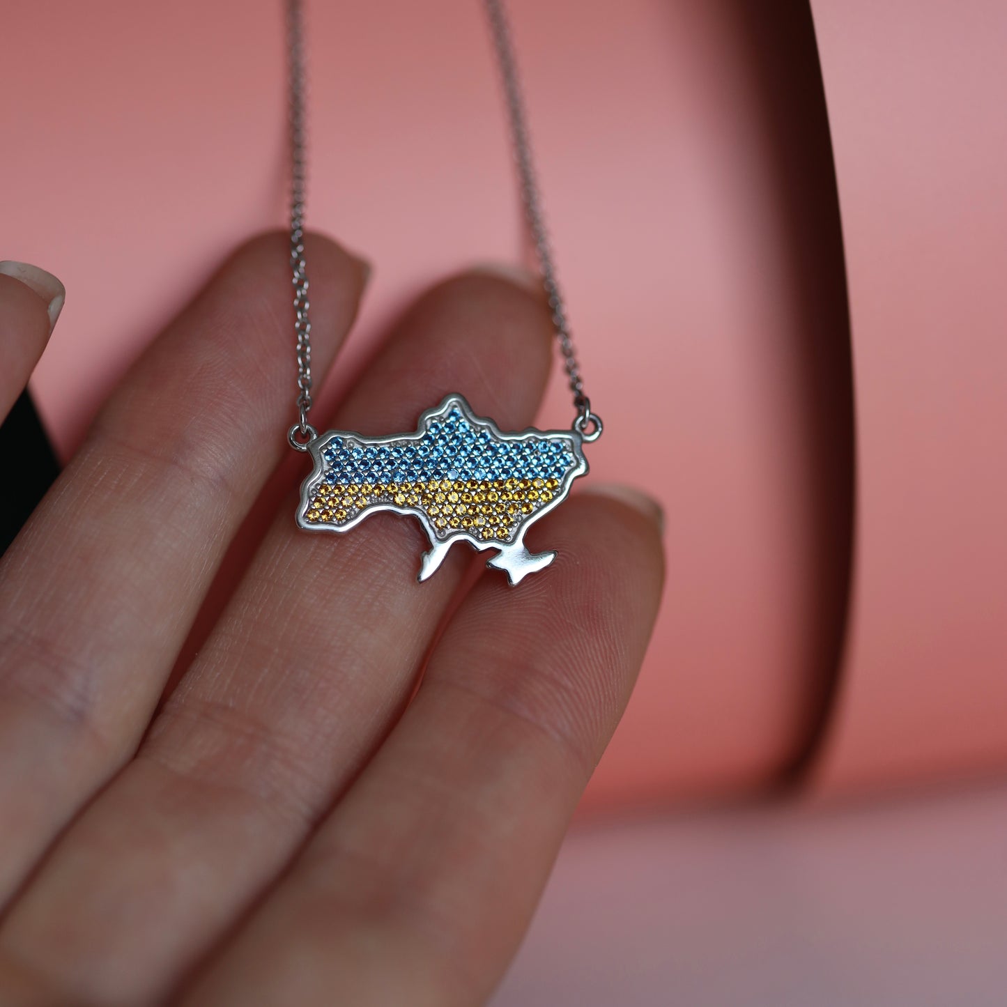 Срібне кольє вкрите фіанітами/Мапа України/срібло 925пр/6508