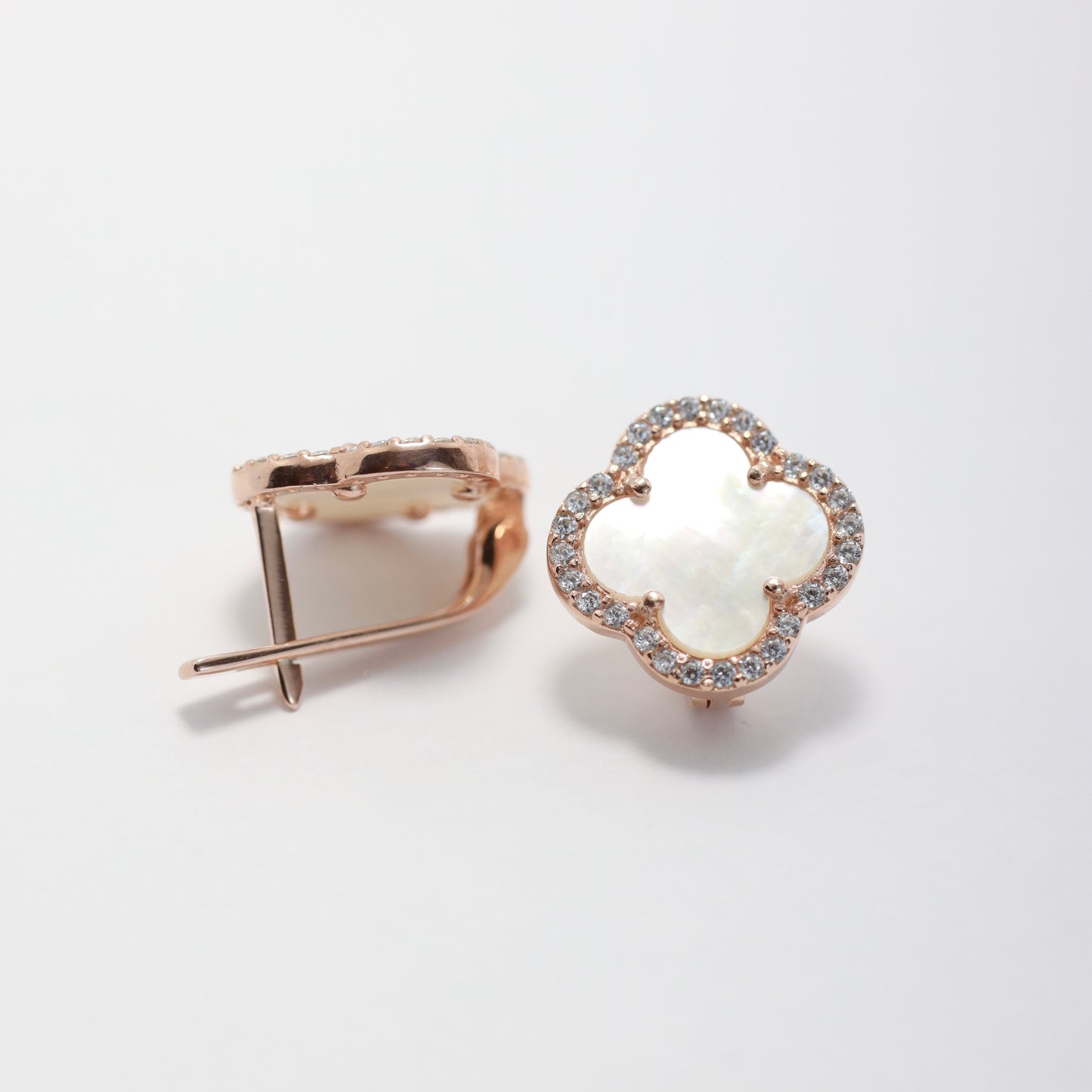 Срібні сережки з позолотою 585 та перламутром | 925 Sterling Silver Gold-Plated Earrings with Mother of Pearl & CZ|550