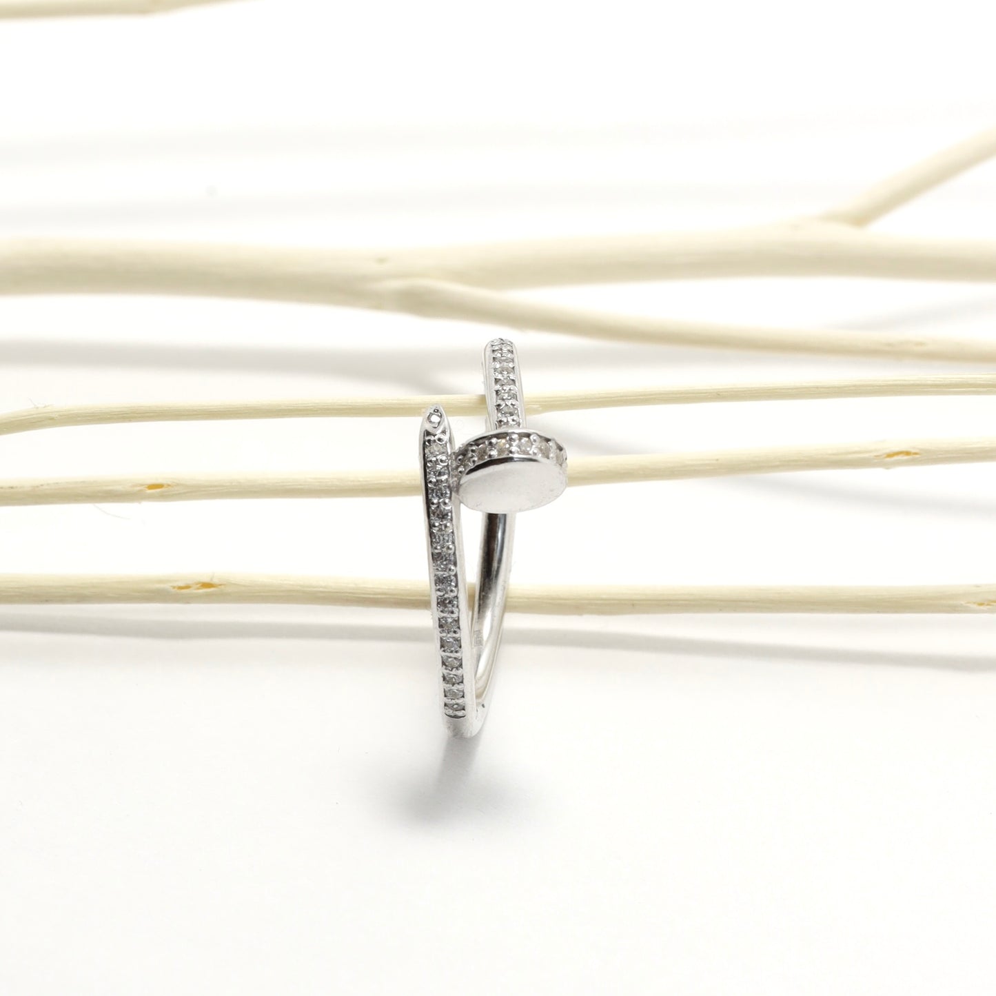 Silver Ring with Zirconia 925 | Срібна каблучка у формі цвяха з фіанітами|10745