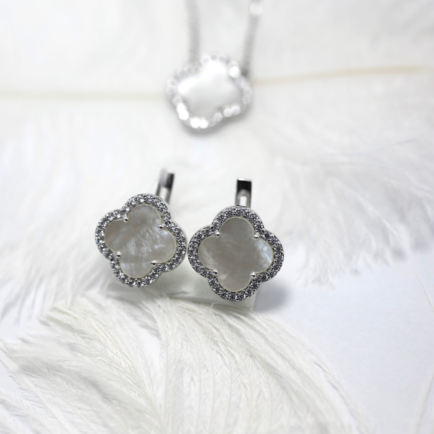 Срібний комплект прикрас/Перламутр/срібло 925пр/550