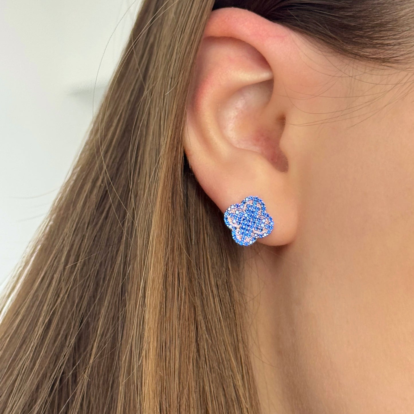 Blue Cubic Zirconia Clover Earrings | Gold-Plated 925 Sterling Silver Luxury Jewelry — Срібні сережки з позолотою 585 та синіми фіанітами|1204