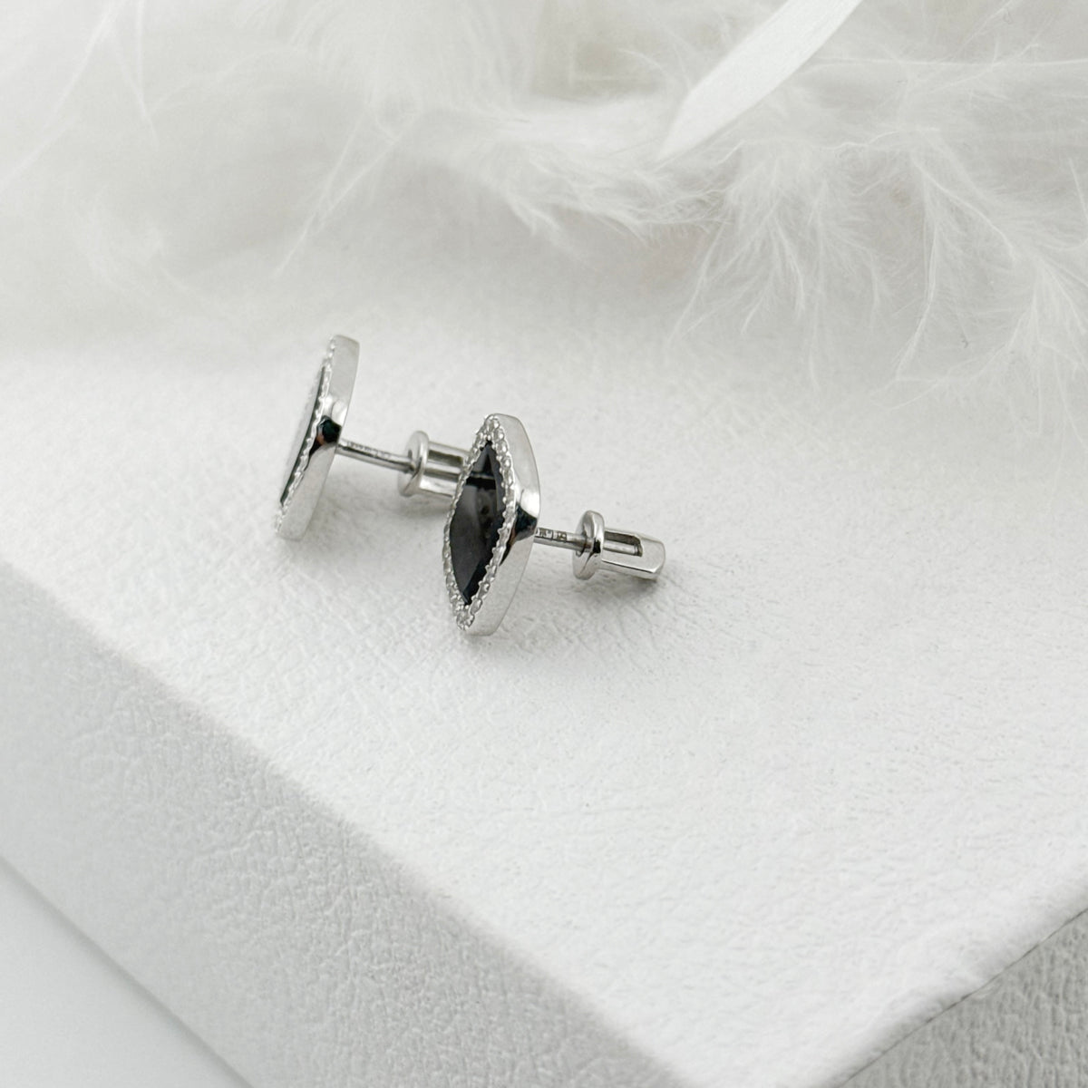 925 Sterling Silver Black Square Earrings | Срібні квадратні сережки з чорною вставкою|1007