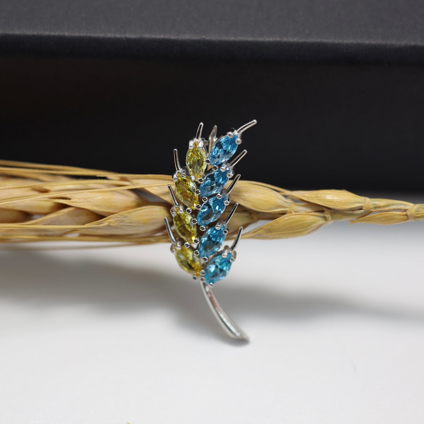 Blue & Yellow Wheat Brooch 925 Silver | Срібна брошка колосок з фіанітами