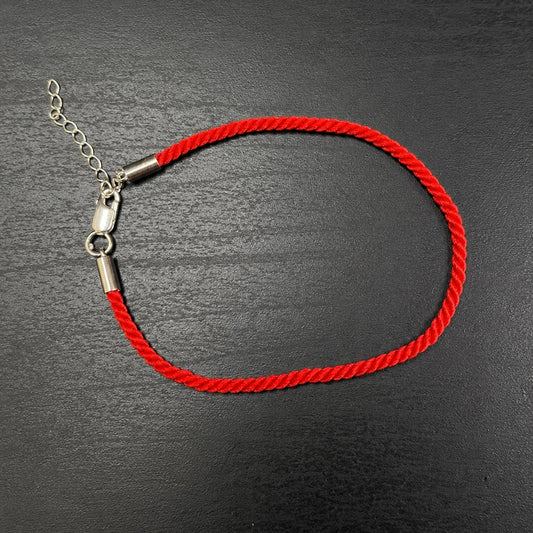 Red Silk Protection Bracelet with 925 Sterling Silver Clasp | Червоний шовковий браслет зі срібною застібкою 925 |8003.31