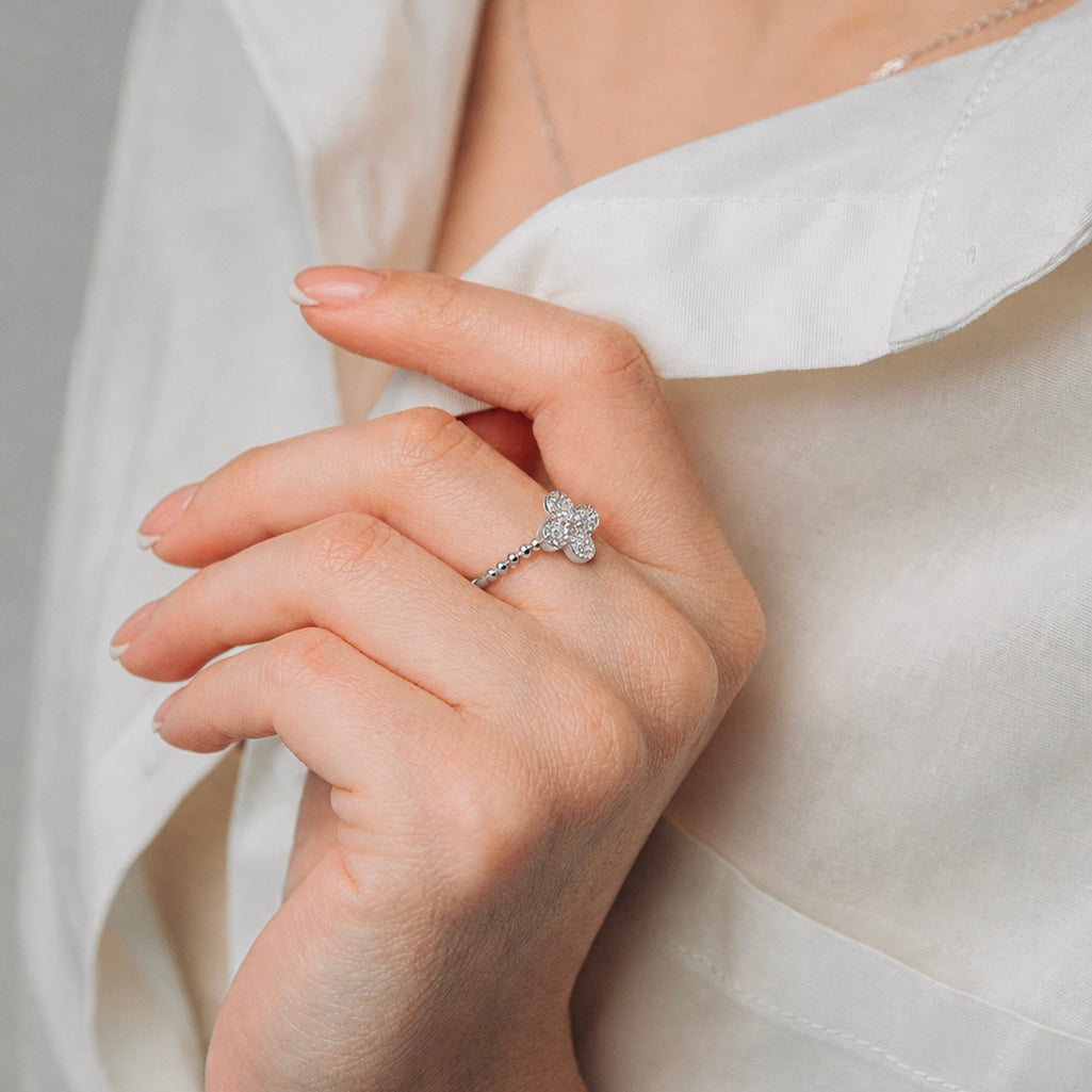 Silver Clover Ring with Zircon | Срібна каблучка Конюшина з цирконієм|549