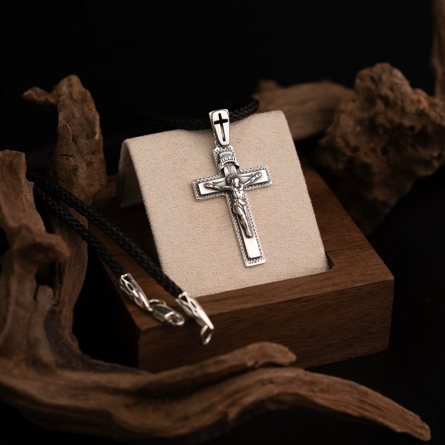 Silver Cross Pendant 925 | Срібний хрестик з різьбленим вушком | 5190
