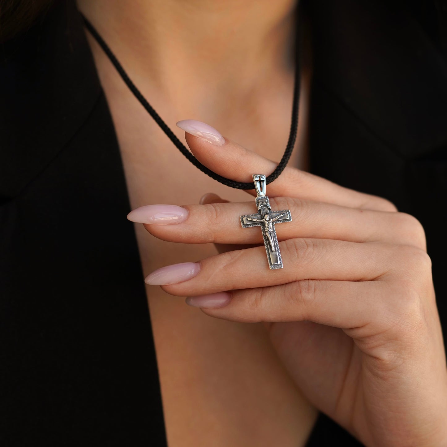 Silver Cross Pendant 925 | Срібний хрестик з різьбленим вушком | 5190