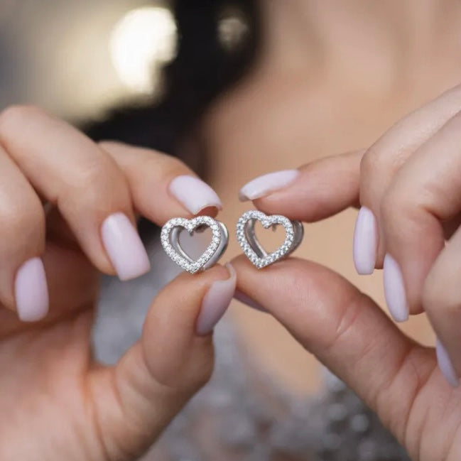 Срібні сережки 925 у формі серця з фіанітами|925 Silver Heart Earrings with Cubic Zirconia|1105