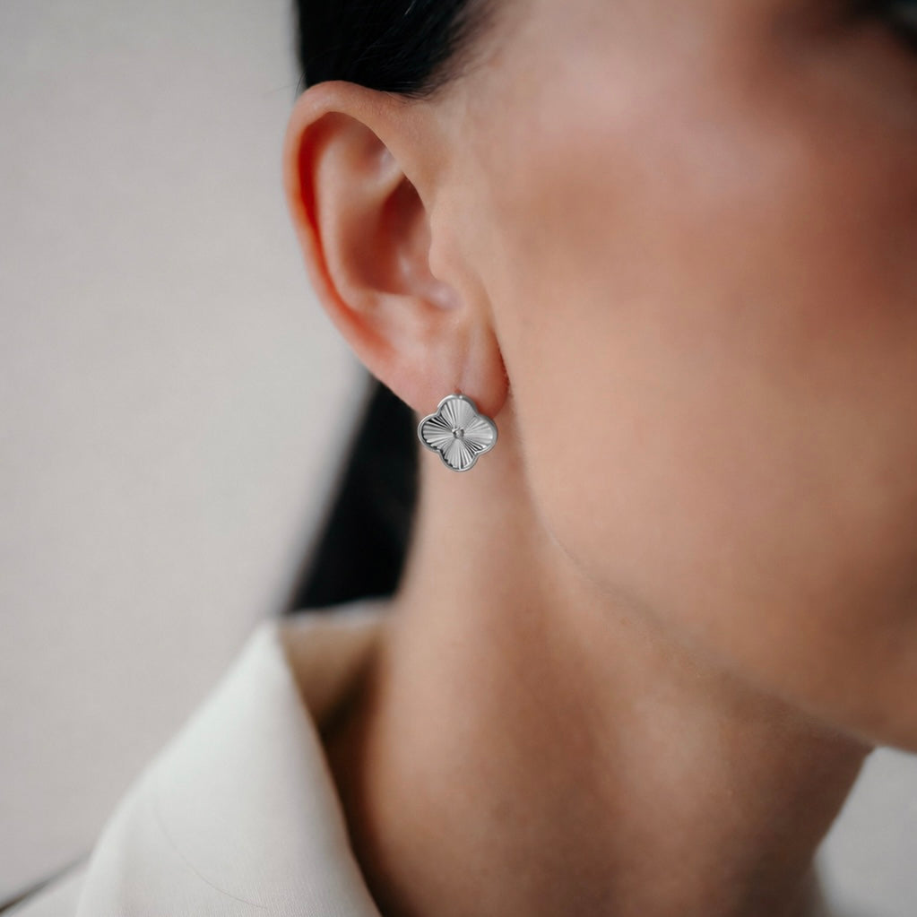 Silver Clover Earrings | Срібні сережки Сяйво | 793